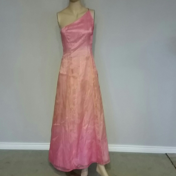 L.A. Glow Dresses & Skirts - L.a. glow size 5-6 prom dress